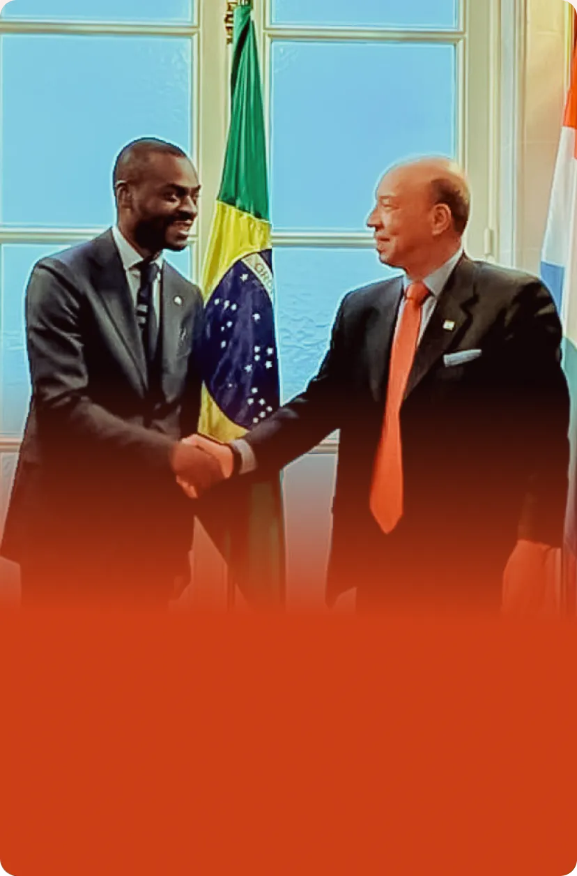 Échange diplomatique avec S.E. Silvio Albuquerque